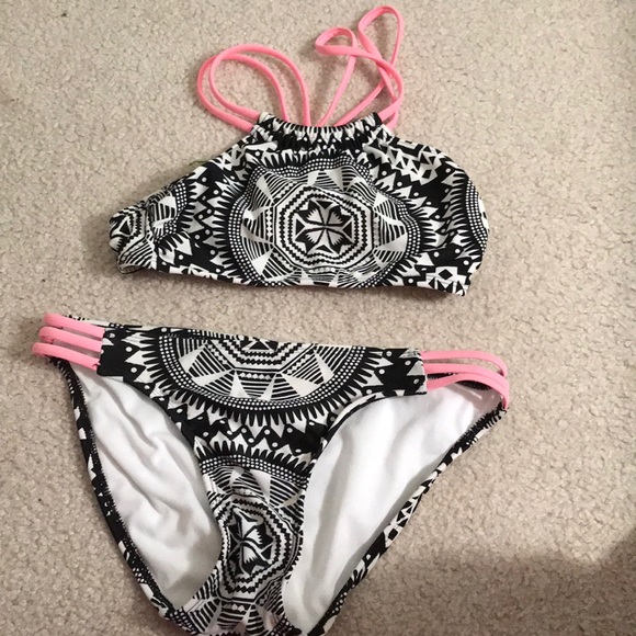 A black, white and coral bathing  suit - Picture 1 of 2